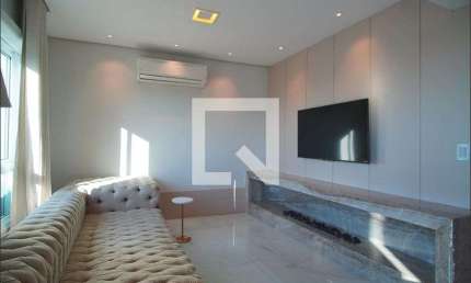 Apartamento para Aluguel - Três Figueiras, 3 Quartos,  250 m² - Porto Alegre