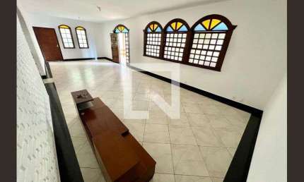 Casa para Aluguel - Dona Clara, 8 Quartos,  288 m² - Belo Horizonte