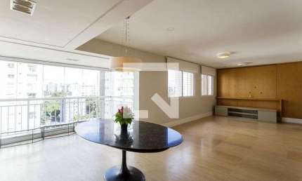 Apartamento para Aluguel - Vila Olímpia, 2 Quartos,  137 m² - São Paulo