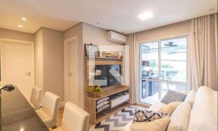 Apartamento para Aluguel - Pinheiros, 2 Quartos,  68 m² - São Paulo