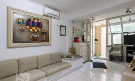 Casa para Aluguel - Moema, 2 Quartos,  120 m² - São Paulo