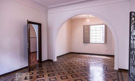 Casa para Aluguel - Barro Preto, 7 Quartos,  350 m² - Belo Horizonte