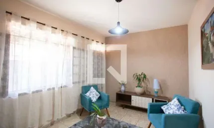 Casa para Aluguel - Novo Glória, 4 Quartos,  297 m² - Belo Horizonte