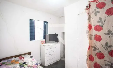 Casa para Aluguel - Bonfim, 2 Quartos,  360 m² - Belo Horizonte
