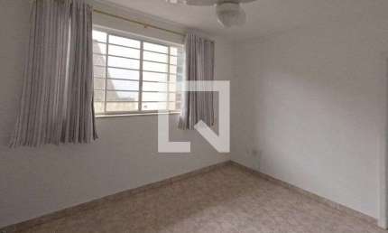 Casa para Aluguel - Encruzilhada, 2 Quartos,  90 m² - Santos