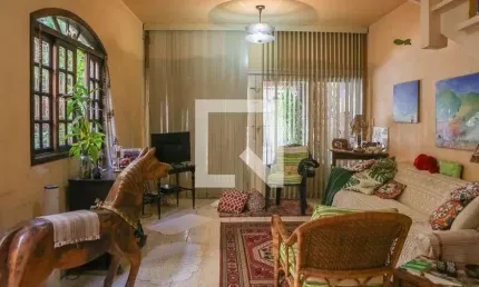 Casa para Aluguel - Água Branca, 3 Quartos,  220 m² - São Paulo
