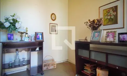 Casa para Aluguel - Passo D&apos;areia, 2 Quartos,  350 m² - Porto Alegre