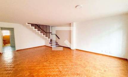Casa para Aluguel - Saúde, 3 Quartos,  216 m² - São Paulo