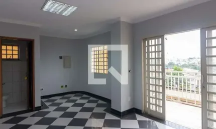 Casa para Aluguel - Itaquera, 3 Quartos,  350 m² - São Paulo