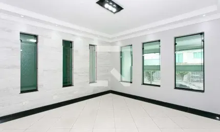 Casa para Aluguel - Vila Carrão, 3 Quartos,  200 m² - São Paulo