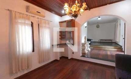 Casa para Aluguel - Castelo, 3 Quartos,  300 m² - Belo Horizonte