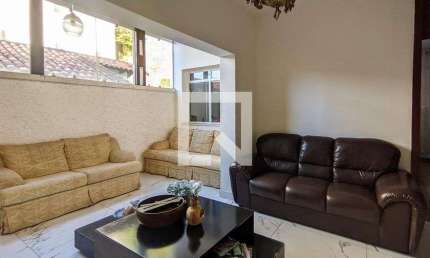 Casa para Aluguel - São Lucas, 5 Quartos,  500 m² - Belo Horizonte