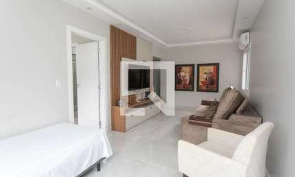 Casa para Aluguel - Sarandi, 1 Quarto,  130 m² - Porto Alegre