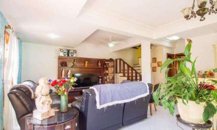 Casa para Aluguel - Medianeira, 4 Quartos,  350 m² - Porto Alegre