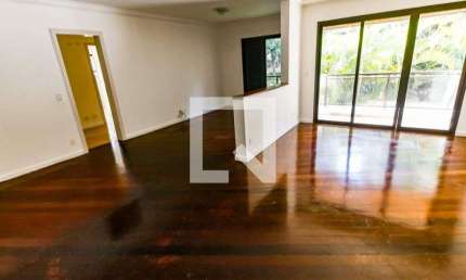 Apartamento para Aluguel - Morumbi, 4 Quartos,  135 m² - São Paulo