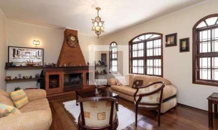 Casa para Aluguel - Vila Amália, 5 Quartos,  300 m² - São Paulo