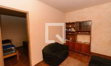 Casa para Aluguel - Araguaia, 2 Quartos,  350 m² - Belo Horizonte