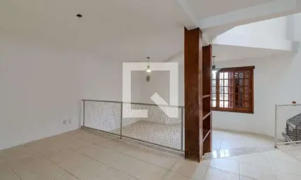 Casa para Aluguel - Guarujá, 3 Quartos,  325 m² - Porto Alegre