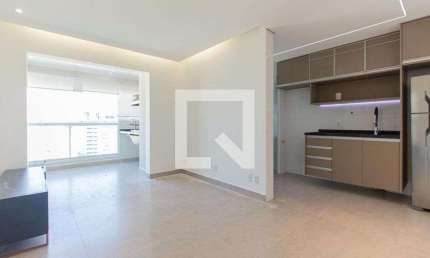 Apartamento para Aluguel - Liberdade, 2 Quartos,  65 m² - São Paulo