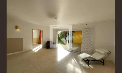 Casa para Aluguel - Jardim Santa Helena, 4 Quartos,  360 m² - São Paulo