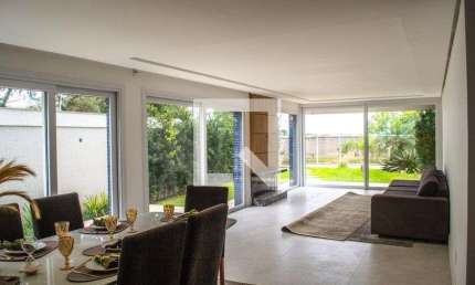 Apartamento para Aluguel - Vila Assunção , 3 Quartos,  200 m² - Porto Alegre