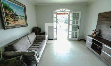 Casa para Aluguel - Padre Eustáquio, 4 Quartos,  234 m² - Belo Horizonte