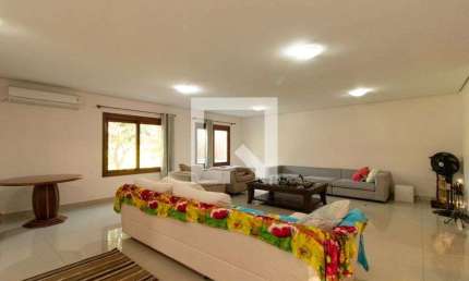 Casa para Aluguel - Cavalhada, 3 Quartos,  600 m² - Porto Alegre