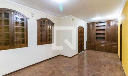 Casa para Aluguel - Álvaro Camargos, 3 Quartos,  235 m² - Belo Horizonte