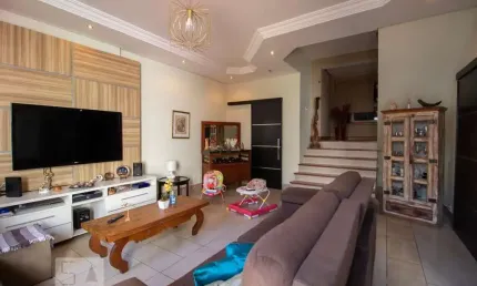 Casa para Aluguel - Centro, 4 Quartos,  620 m² - Osasco