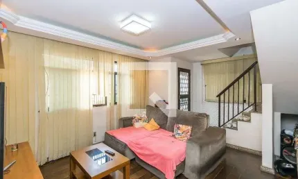 Casa para Aluguel - Brás de Pina, 2 Quartos,  648 m² - Rio de Janeiro
