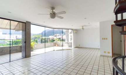 Cobertura para Aluguel - Jardim Oceânico, 4 Quartos,  200 m² - Rio de Janeiro