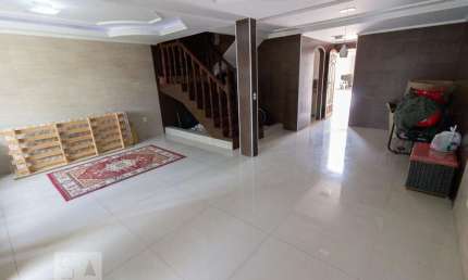 Casa para Aluguel - Água Verde, 4 Quartos,  265 m² - Curitiba