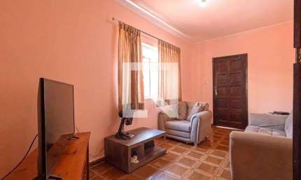 Casa para Aluguel - Vila Augusta, 2 Quartos,  199 m² - Guarulhos