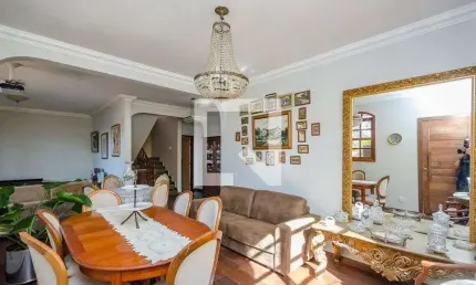 Casa para Aluguel - Santa Lúcia, 4 Quartos,  270 m² - Belo Horizonte