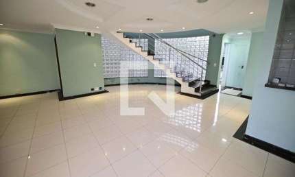 Casa para Aluguel - Santa Genoveva, 8 Quartos,  750 m² - Goiânia
