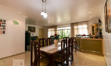 Casa para Aluguel - Vila Carrão, 3 Quartos,  500 m² - São Paulo