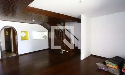 Casa para Aluguel - Vila Sônia, 3 Quartos,  200 m² - São Paulo