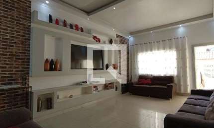 Casa para Aluguel - Ermelino Matarazzo, 3 Quartos,  250 m² - São Paulo