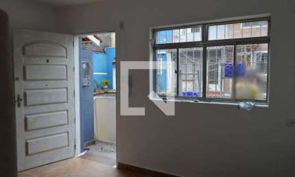 Casa para Aluguel - Cambuci, 2 Quartos,  70 m² - São Paulo
