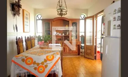 Casa para Aluguel - Santa Tereza, 10 Quartos,  716 m² - Belo Horizonte