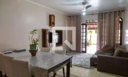 Casa para Aluguel - Parque Continental II, 3 Quartos,  300 m² - Guarulhos