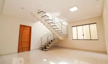 Casa / Sobrado em Condomínio para Aluguel - Jardins Valência, 3 Quartos,  250 m² - Goiânia