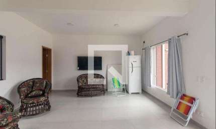 Casa para Aluguel - Fazendinha, 2 Quartos,  150 m² - Curitiba