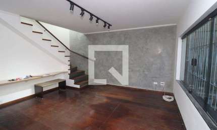 Casa para Aluguel - Vila Carrão, 3 Quartos,  240 m² - São Paulo