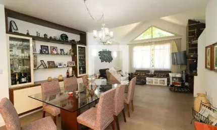 Casa para Aluguel - Cristal , 5 Quartos,  499 m² - Porto Alegre