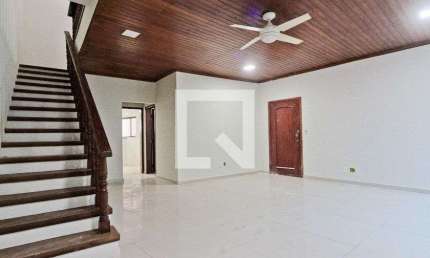 Casa para Aluguel - Parque Nações Unidas, 3 Quartos,  400 m² - São Paulo