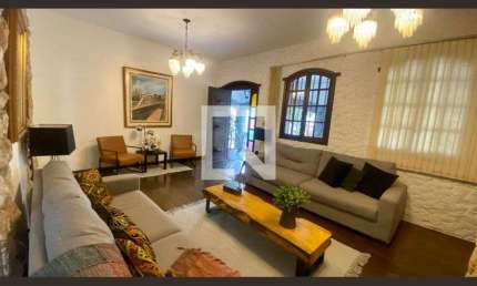 Casa para Aluguel - Santa Lúcia, 7 Quartos,  500 m² - Belo Horizonte