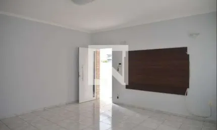 Casa para Aluguel - Santa Teresinha, 2 Quartos,  200 m² - Santo André
