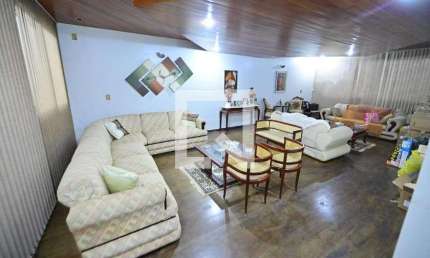 Casa para Aluguel - Setor Marista, 5 Quartos,  400 m² - Goiânia
