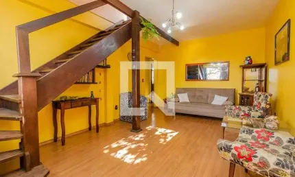 Casa para Aluguel - Cavalhada, 6 Quartos,  220 m² - Porto Alegre